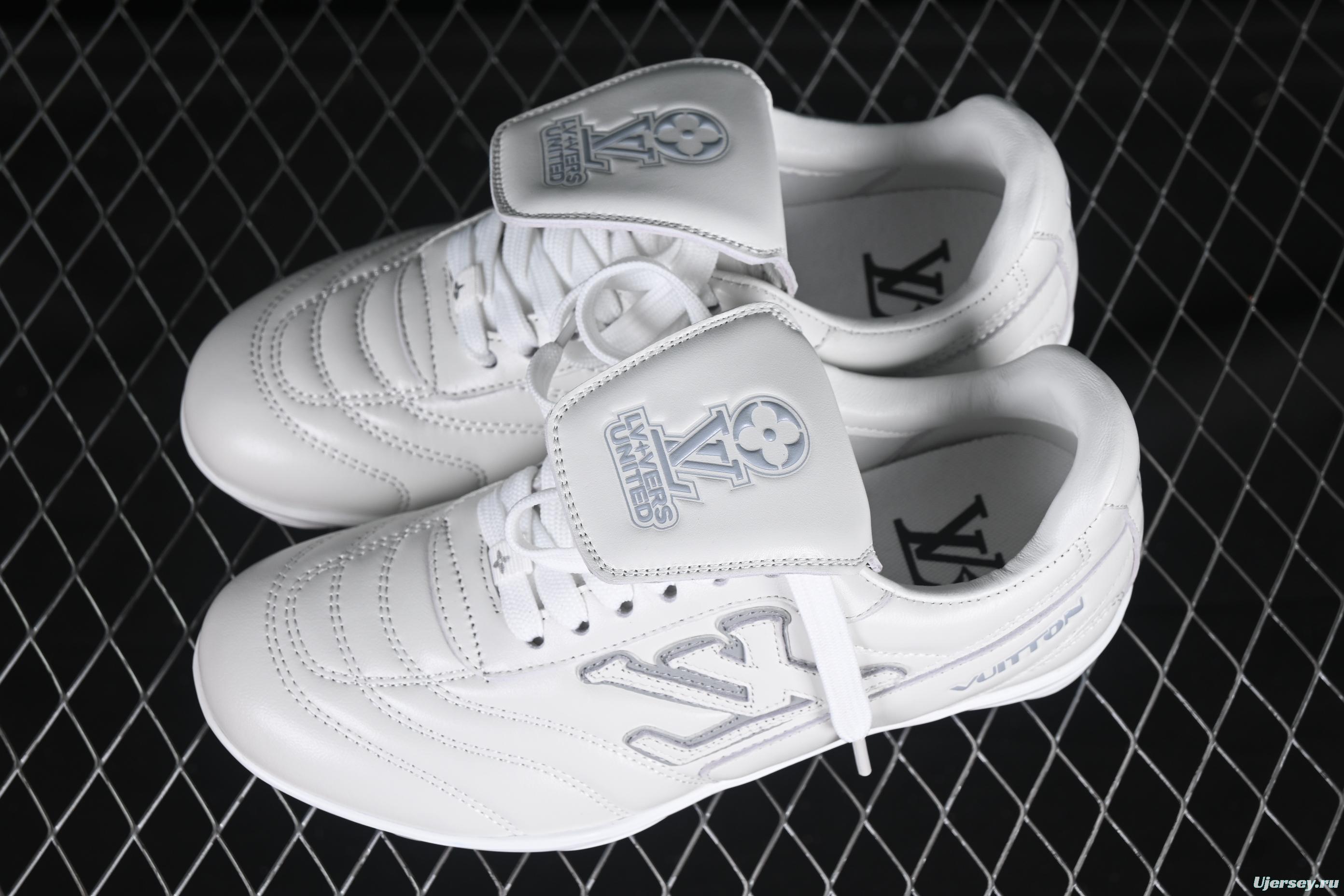 Louis Vuitton Footprint Soccer Low-Top Lifestyle Sneakers White - AJF6