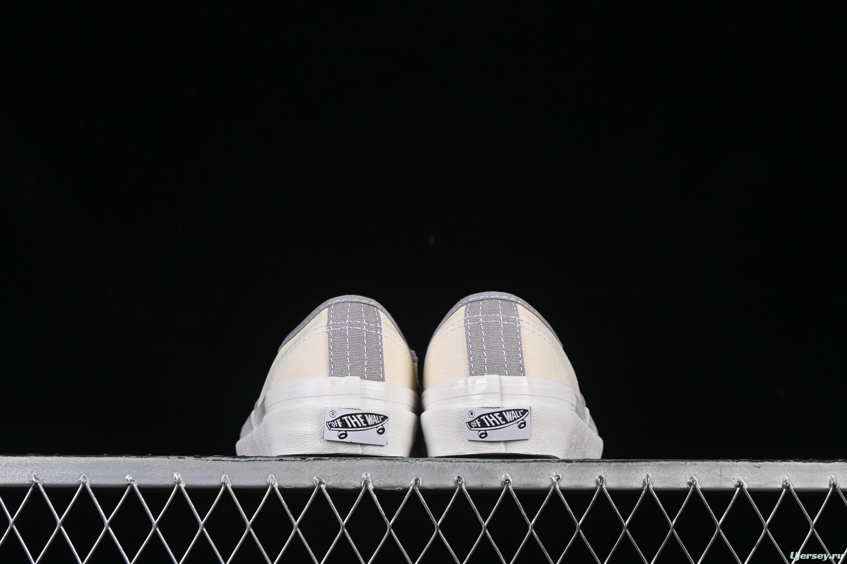 Vans Authentic Reissue 44 Low-Top Casual Skate Shoes - VN000CQAKAQ