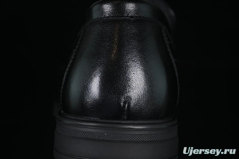 ECCO London Collection Slip-On Business Men's Leather Shoes with Wide Toe Box and Cushioned Sole - 61160801001