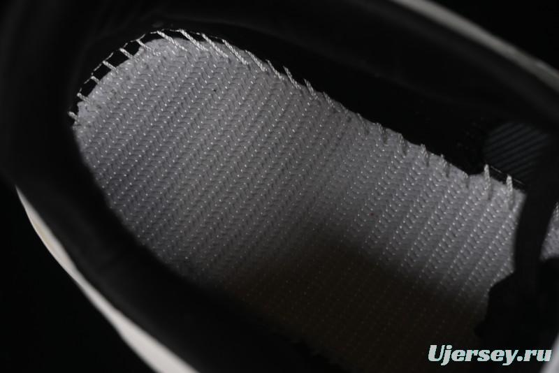 Stone Island Grime Panelled Low-Top Lifestyle Sneakers - 79FWS0303