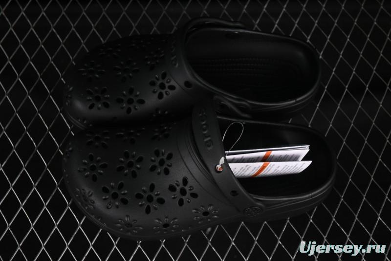 Crocs Classic Clog Two-Way Beach Sandals with Ventilation Holes - B.D4