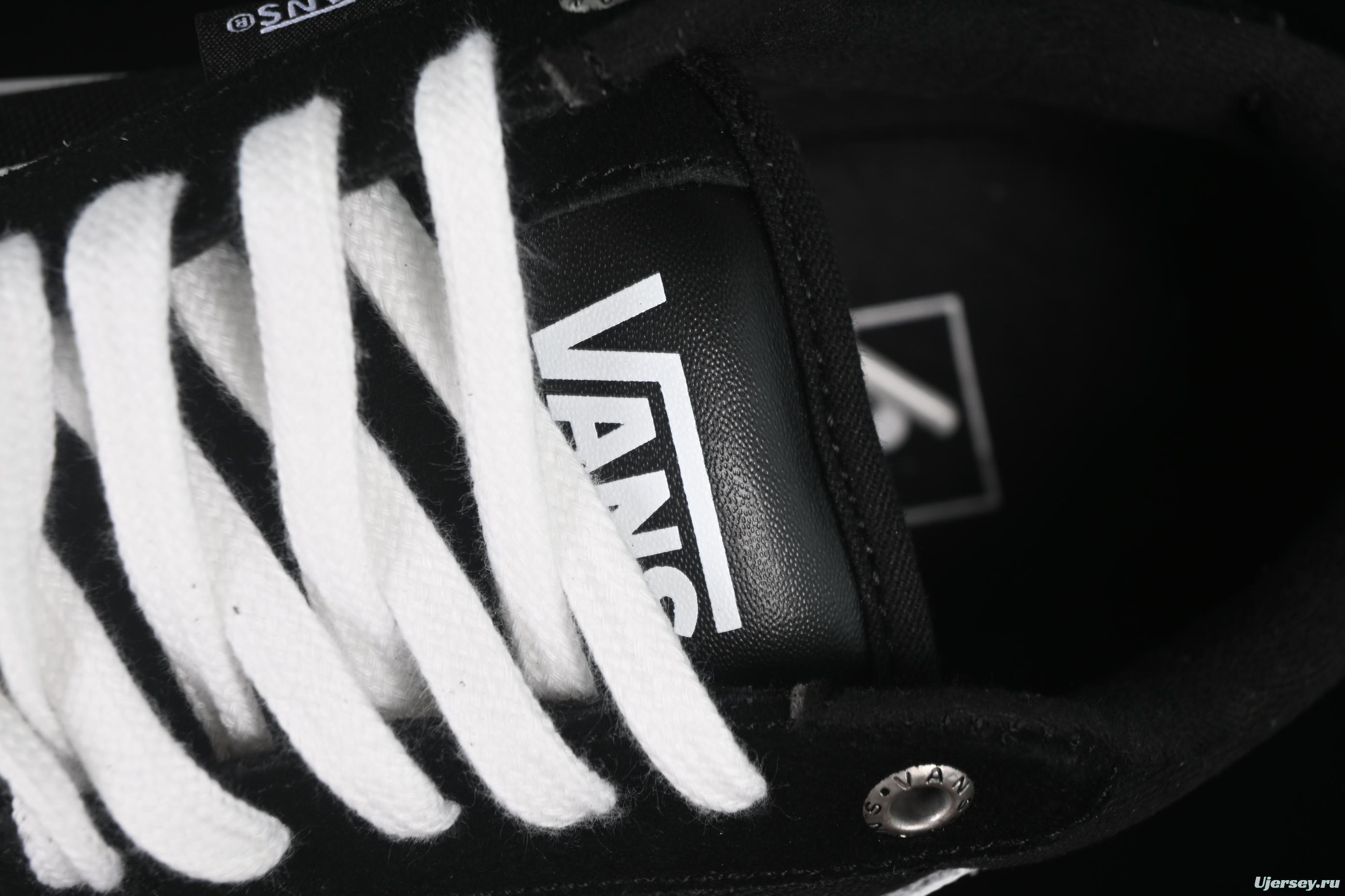 Vans Faulkner Low Top Casual Skate Shoes - VN000SJVC4R