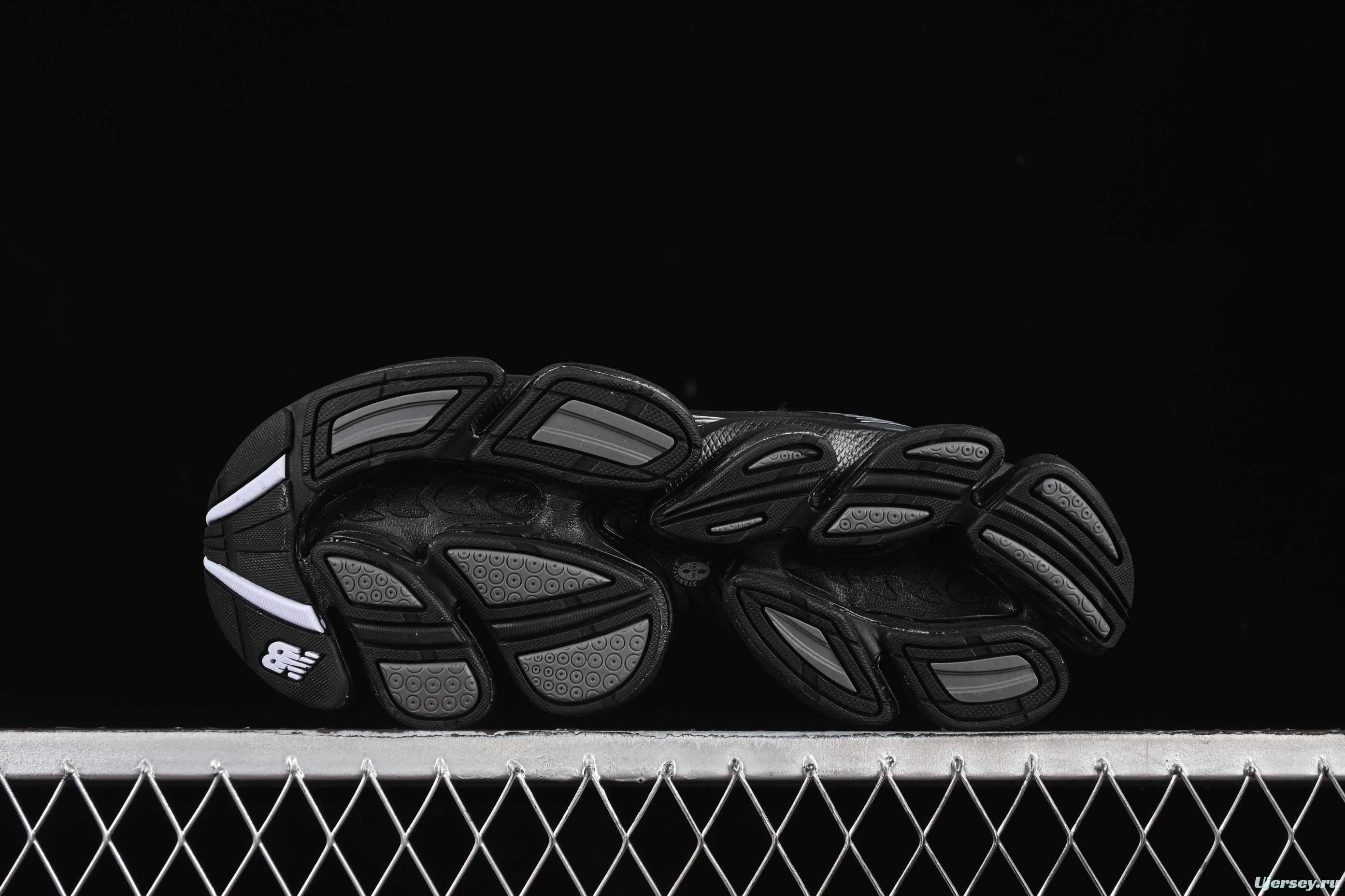 New Balance 2000 Series Retro Dad Style Casual Running Shoes - U2000BM