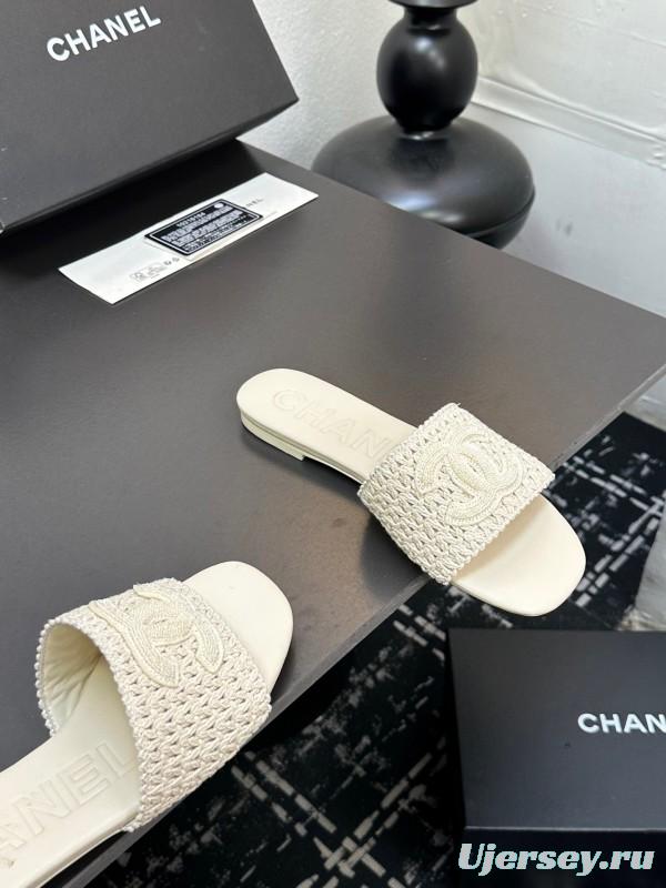 2025 CHANEL White Knit Leather Slippers LY00250