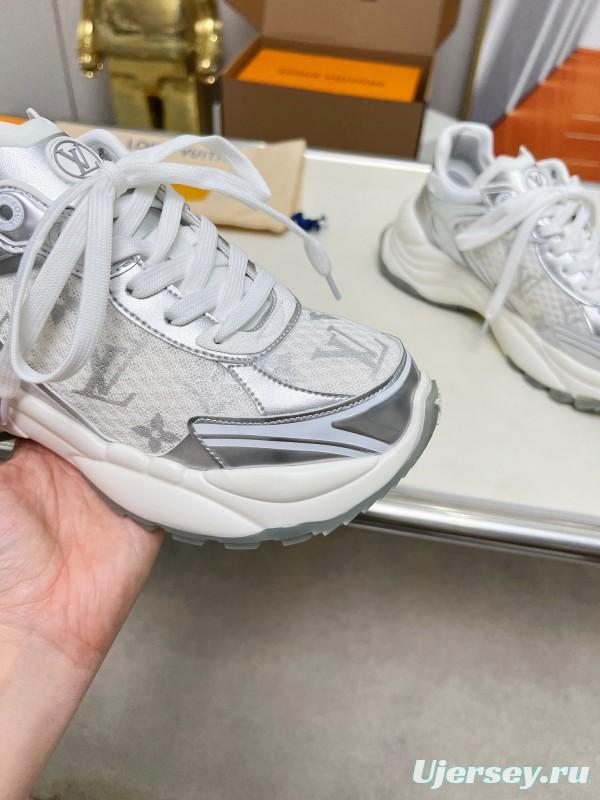 2025 Unisex Louis Vuitton White Grey Mesh Leather Sneakers LY00340