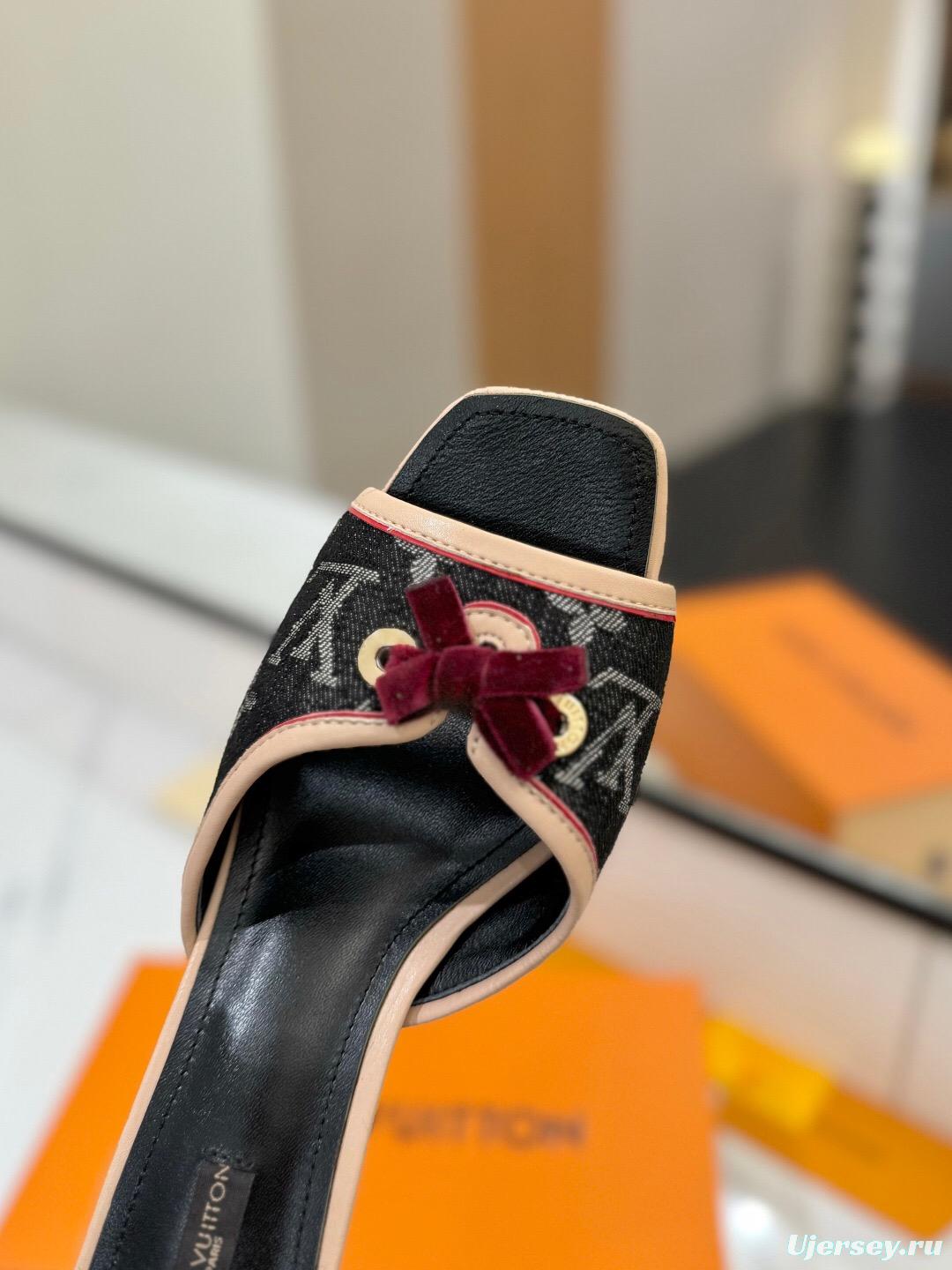 2025 Women Louis Vuitton Black Beige Canvas Kitten Heel Bow KFY00310