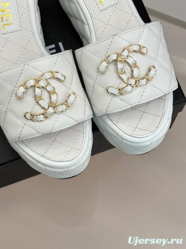 2025 Women Chanel White Leather Slippers