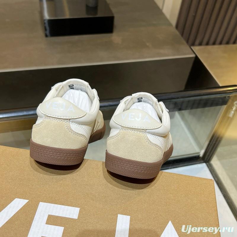 2025 Women VEJA White Beige Leather Suede Sneakers MJ00251