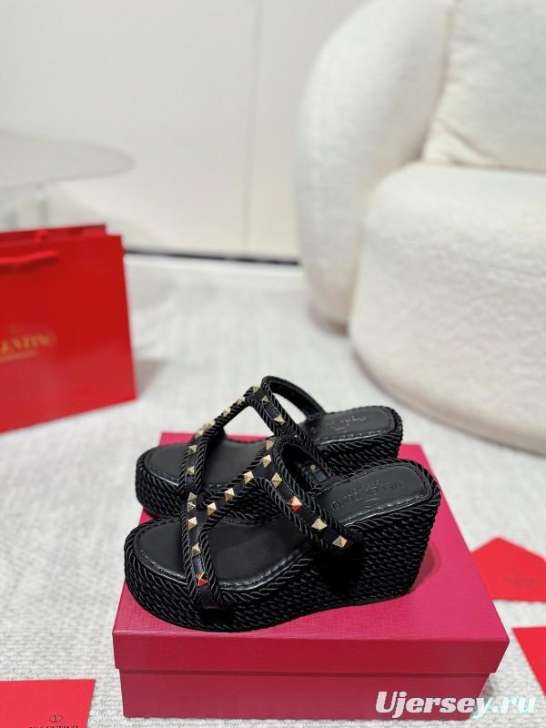 2025 Women Valentino Black Leather Wedge Sandals Studded LY00290