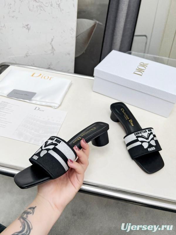 2025 Women Dior Black White Fabric Leather Mid-heel LY00200