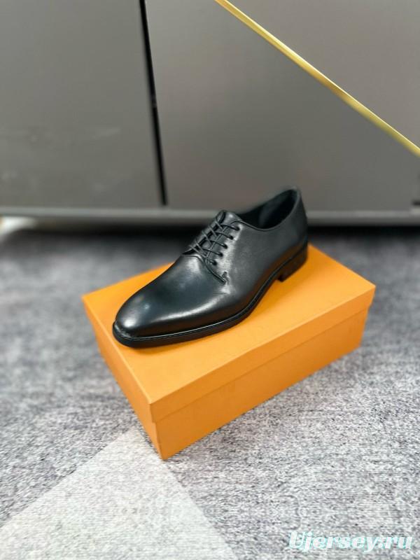 2024 Men Louis Vuitton Black Leather Formal Shoes MJ00380