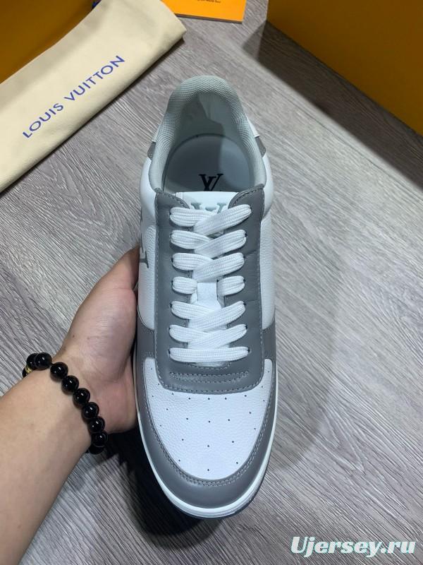 2024 Unisex Louis Vuitton White Grey Calfskin Leather Sneakers MJ00380