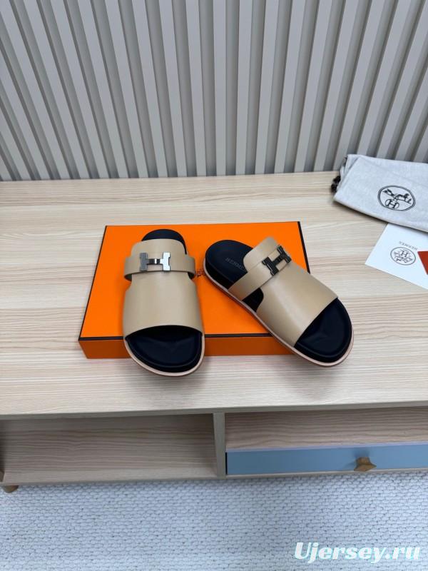 2025 Slippers Hermès Beige Black Leather Slippers