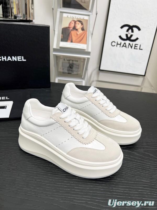 2025 Women Chanel White Beige Leather Suede Sneakers LY00290