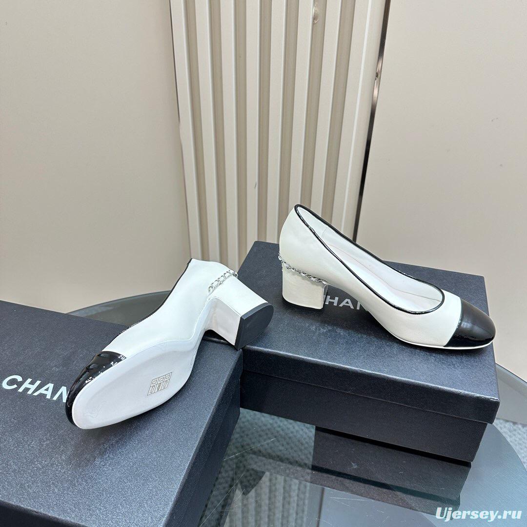 2025 Women Chanel White Black Leather Block Heel Pumps