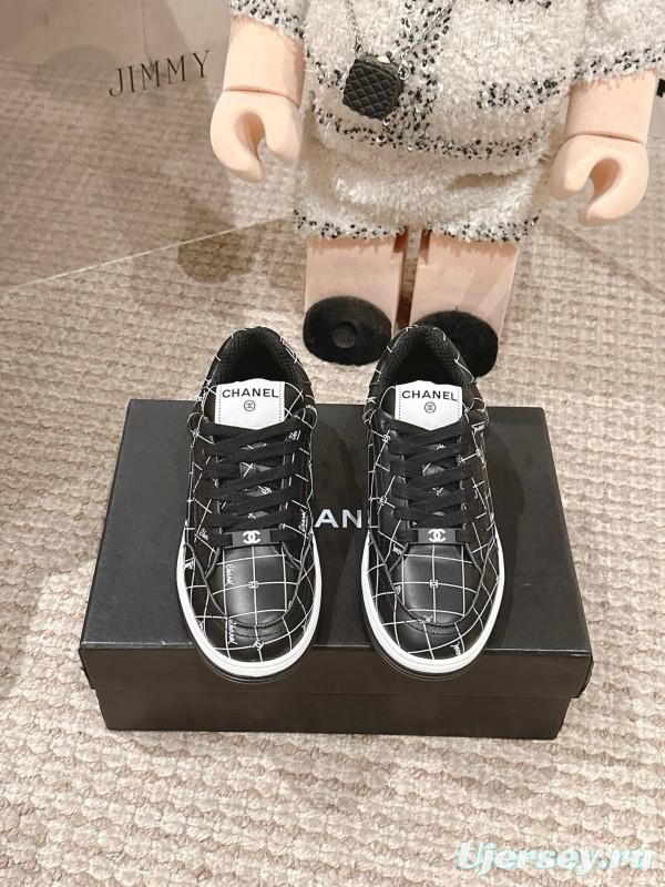 2025 Women Chanel Black White Leather Sneakers