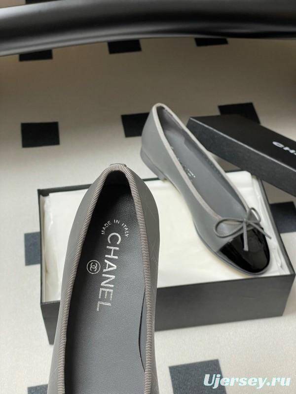 2025 Women Chanel Grey Black Leather Ballet Flat Bow KFY00320