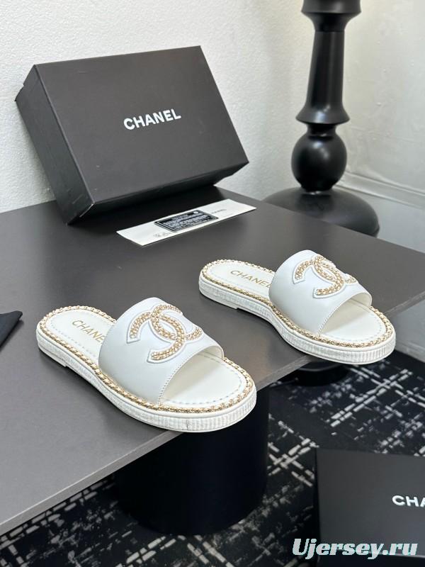 2025 Slippers CHANEL White Leather Woven Chain CC Logo LY00320