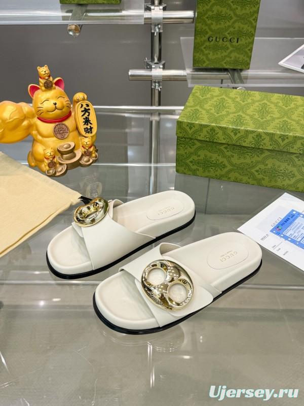 2025 Gucci White Leather Slippers KFY00210