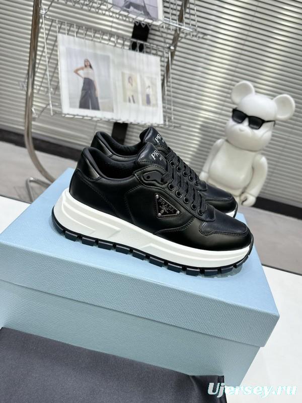2025 Unisex Prada Black Leather Sneakers KFY00310