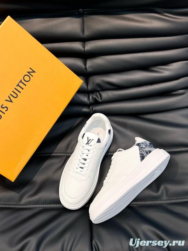 2024 Men Louis Vuitton White Leather Sneakers MJ00400