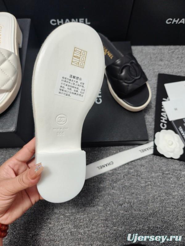 2025 Slippers Chanel Black Leather Slippers