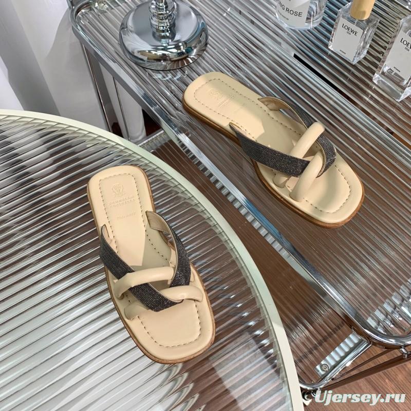 2025/Women Brunello Cucinelli Beige Leather Flat Sandals Handcrafted Chain Detail KFY00300 (F)