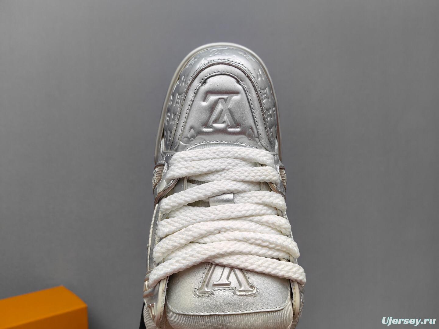 2025 Unisex Louis Vuitton Silver Leather LV Trainer