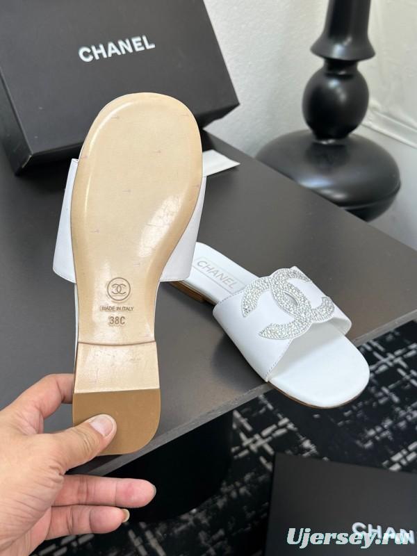 2025 Women Chanel White Leather Slippers
