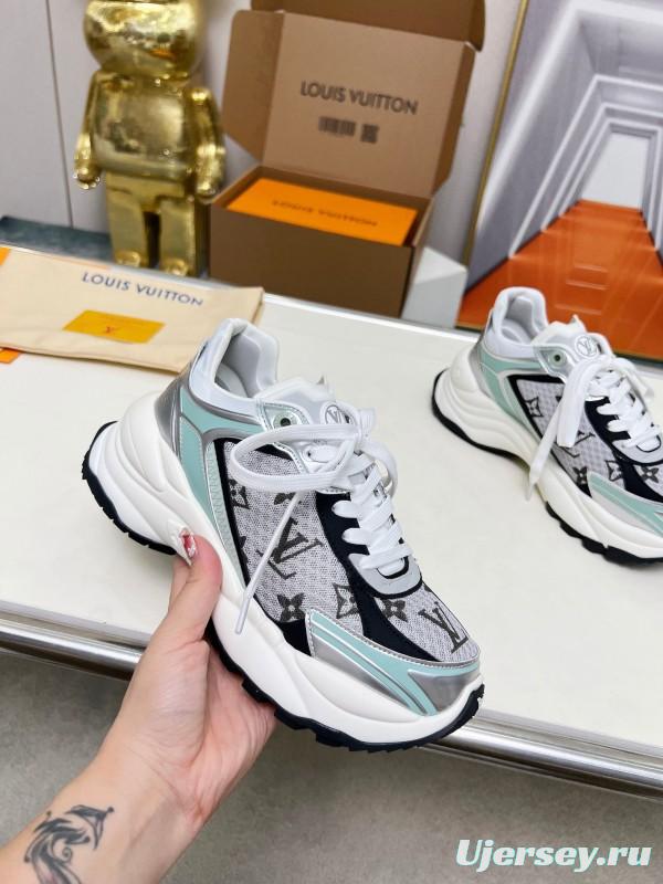 2025 Women Louis Vuitton White Black Mint Leather Mesh Sneakers LY00340