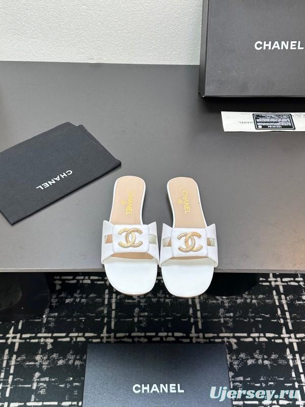 2025 Women Chanel White Leather Slippers