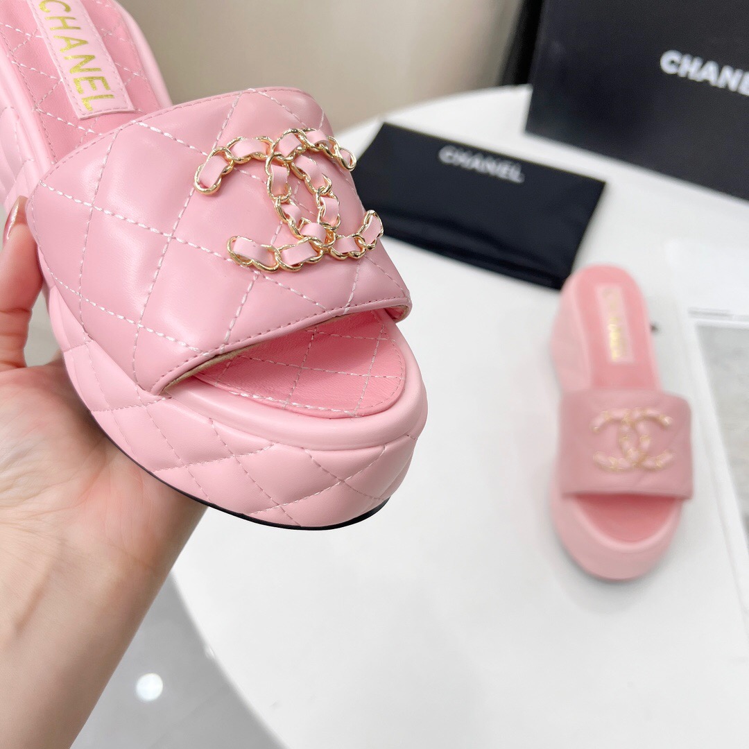 2025 Women Chanel Pink Leather Platform Sandals LY00240