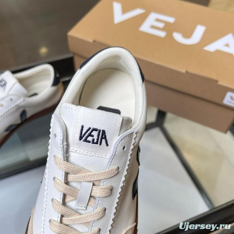2025 Women VEJA White Beige Navy Suede Leather Casual Sneakers MJ00251