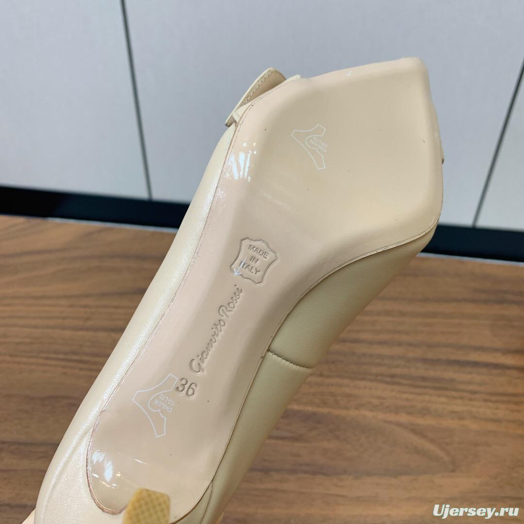 2025 Women Gianvito Rossi Cream Leather Pumps Buckle KFY00300