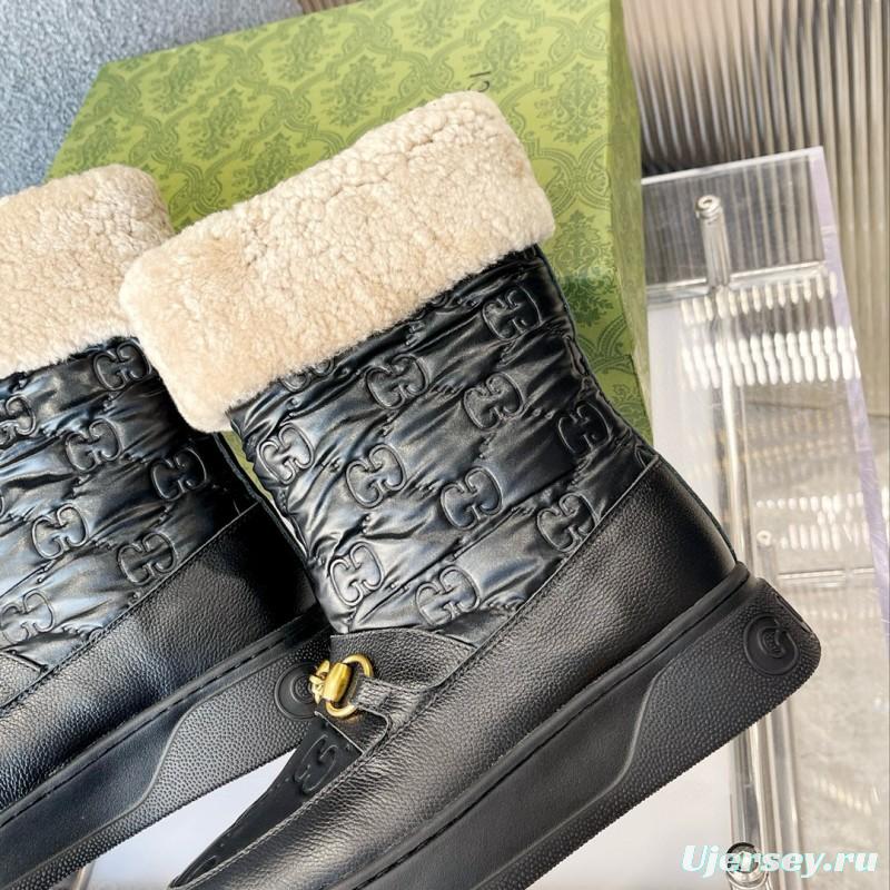 2024 Women Gucci Black Sheepskin Snow Boots Metallic Hardware MJ00420