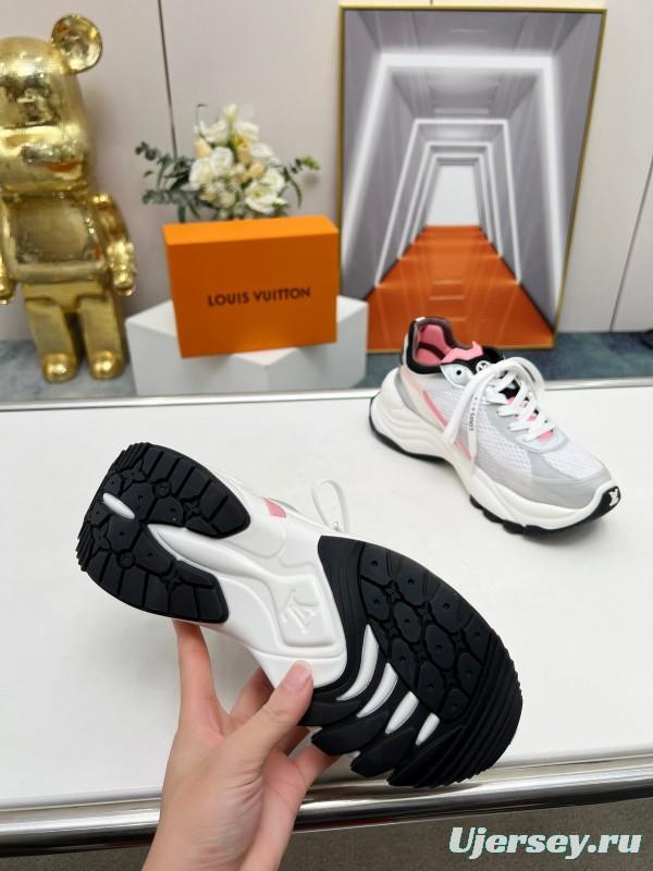 2025 Unisex Louis Vuitton White Pink Mesh Leather Sneakers Monogram LY00340