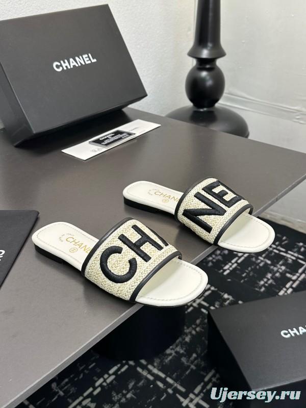 2025 Women CHANEL White Black Canvas Slippers