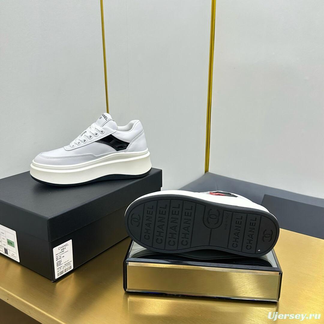 2025 Women Chanel White Black Red Leather Sneakers