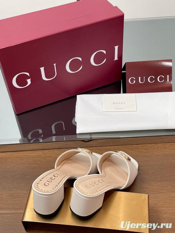2025 Women Gucci Beige Leather Block Heel Sandals GG Crystal Buckle LY00280