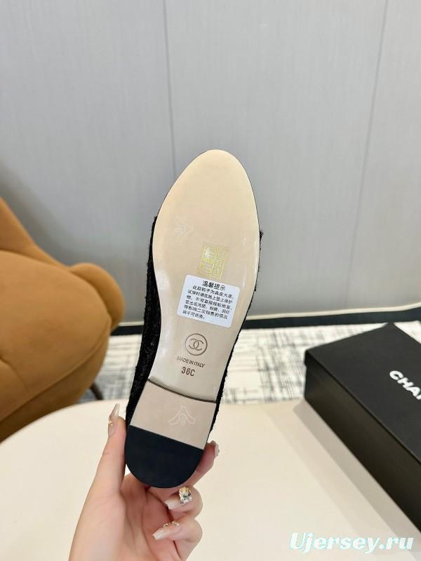 2025 Women Chanel Black Wool Ballet Flats LY00250