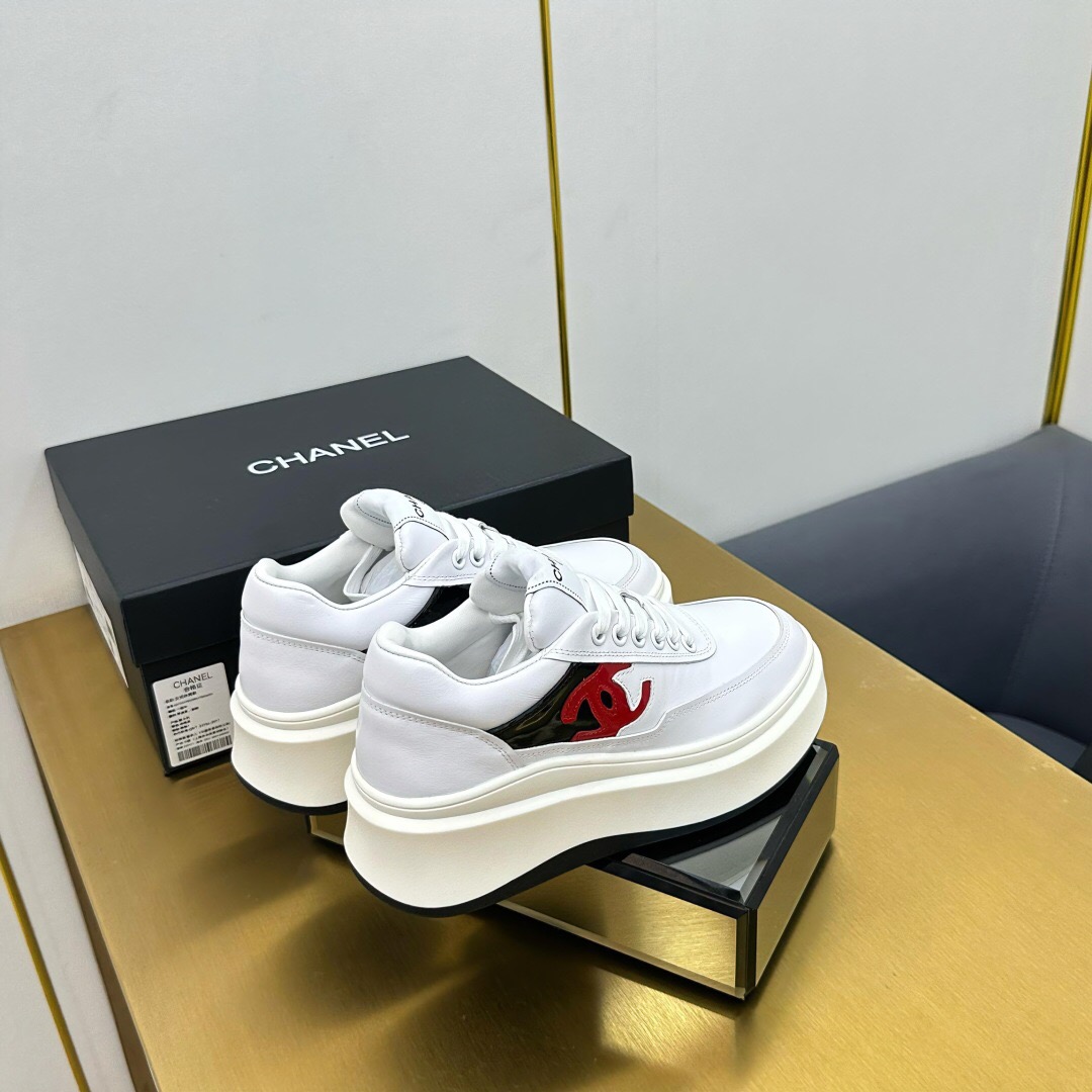 2025 Women Chanel White Black Red Leather Sneakers