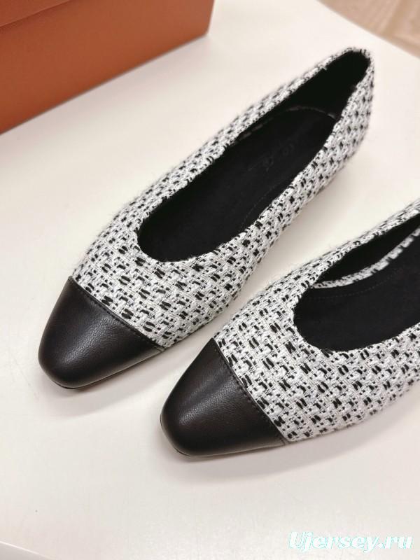 2025 Women Le Parmentier Black White Tweed Leather Pointed Toe Loafers