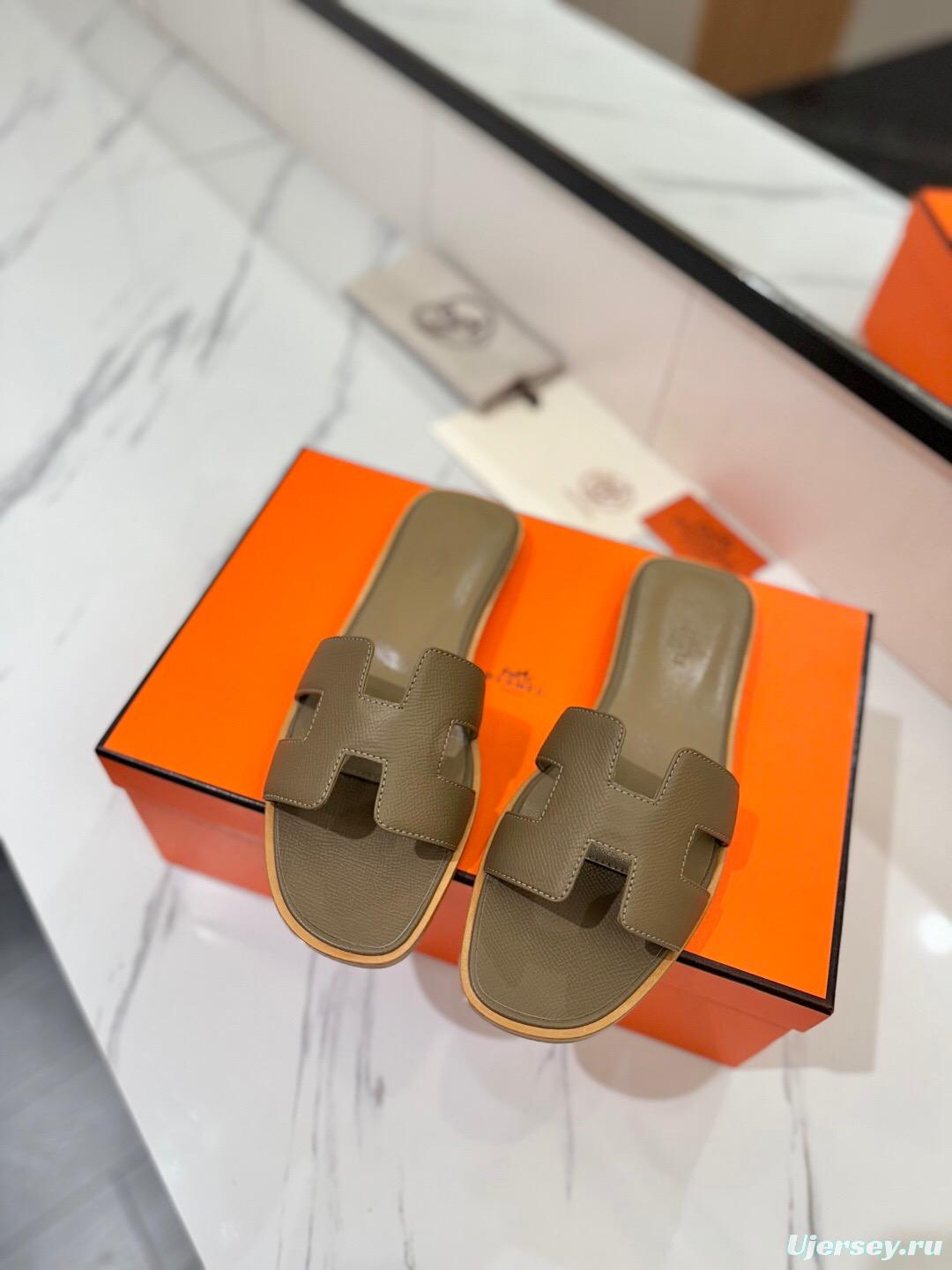 2025 Women Hermès Light Brown Leather Slippers