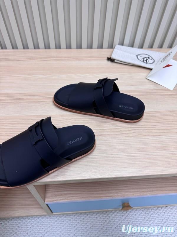 2025 Hermès Black Leather Slippers