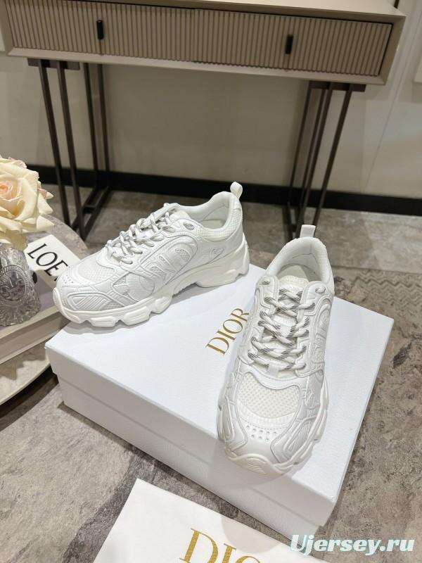 2025 Women Dior White Fabric Running Shoes KFY00370