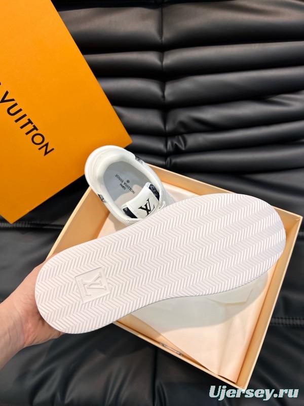 2024 Men Louis Vuitton White Leather Sneakers MJ00400