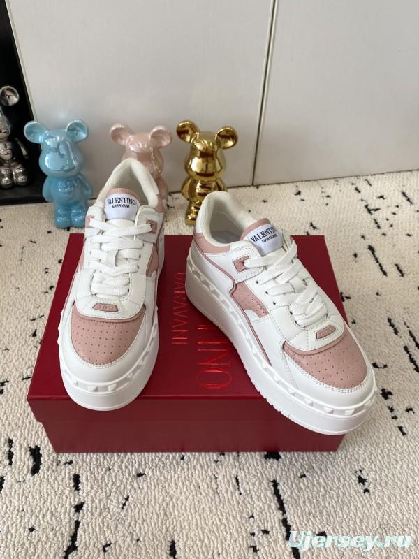 2025 Women Valentino White Pink Leather Sneakers LY00340