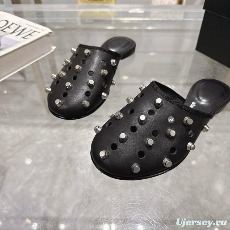 2025 Slippers Alexander Wang Black Leather Studded LY00310