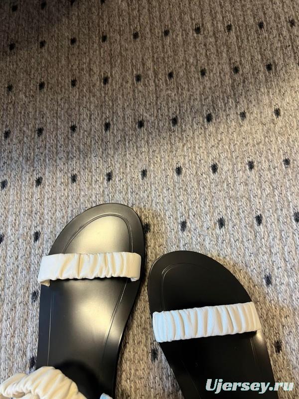 2025 Women The Row White Leather Flat Sandals