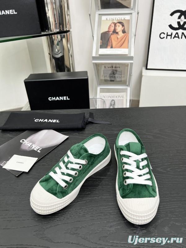 2025 Women Chanel Green Suede Sneakers LY00230